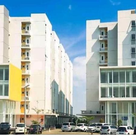 Barata Hotel Near Bandara Soekarno Hatta Тангеранг Екстериор снимка