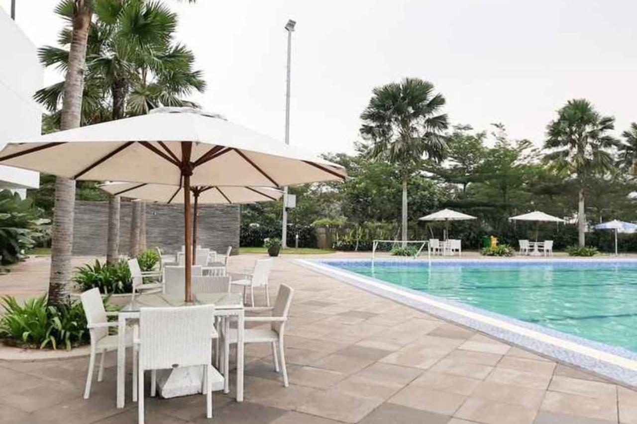Barata Hotel Near Bandara Soekarno Hatta Тангеранг Екстериор снимка