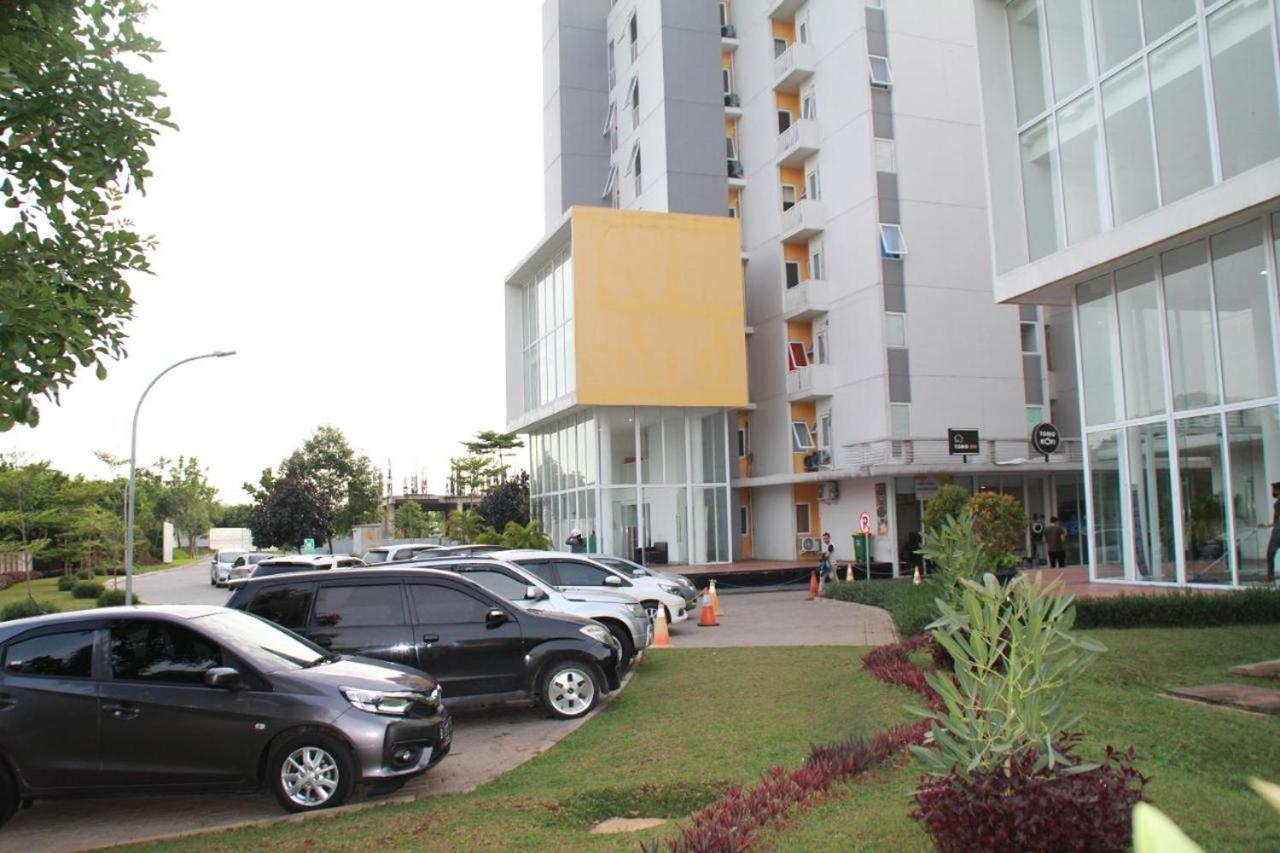 Barata Hotel Near Bandara Soekarno Hatta Тангеранг Екстериор снимка