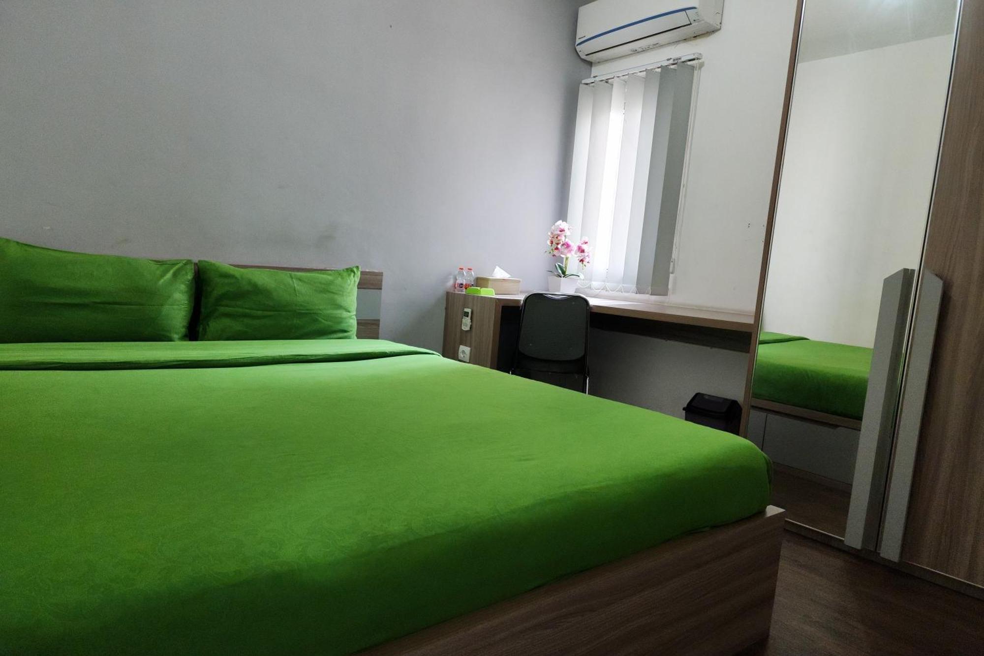 Barata Hotel Near Bandara Soekarno Hatta Тангеранг Екстериор снимка